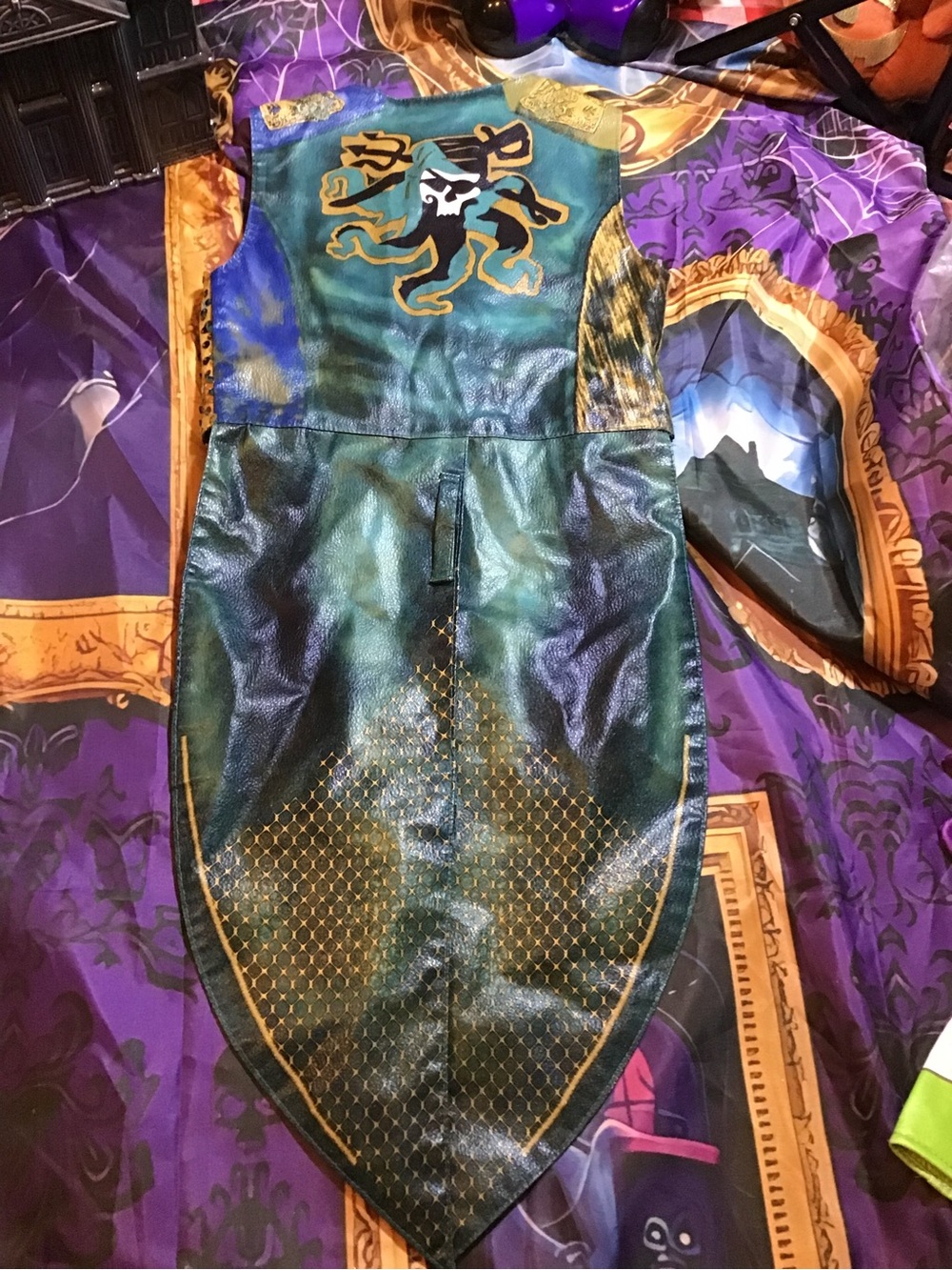 Disney store descendants UMA costume size 5/6 -Preowned - Picture 9 of 9